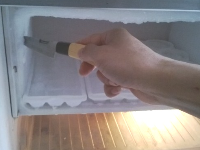 Hãy cùng tìm hiểu nguyên nhân và cách khắc phục khi tủ lạnh đông đá chậm
