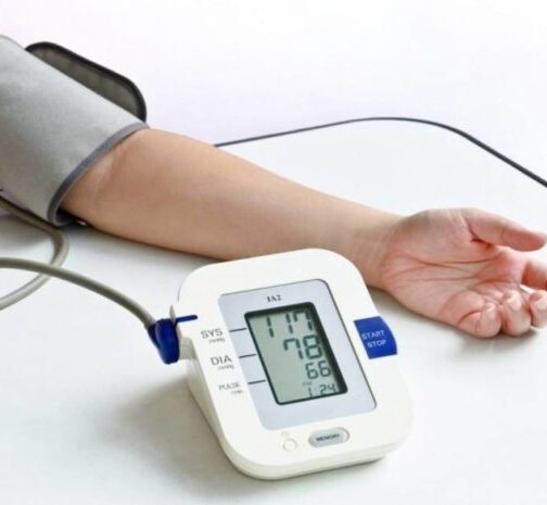 Tổng hợp nhứng lưu ý khi sử dụng máy đo huyết áp Microlife an toàn nhất