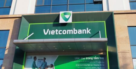 Giải đáp tất tần tật thắc mắc của bạn về dịch vụ vay thế chấp sổ đỏ Vietcombank